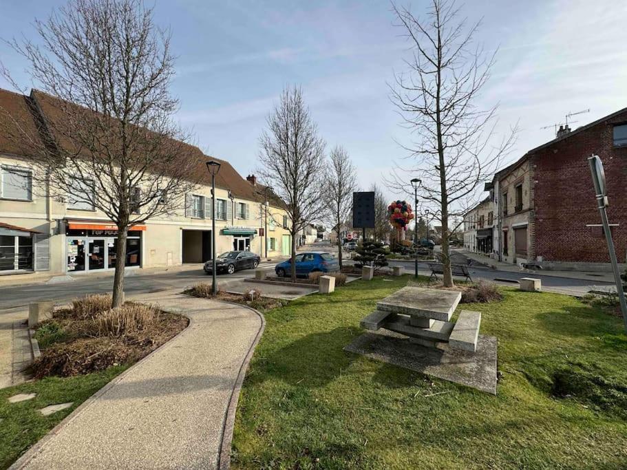 Appart Cosy 5Min Roissy Cdg Le Mesnil-Amelot Exterior photo